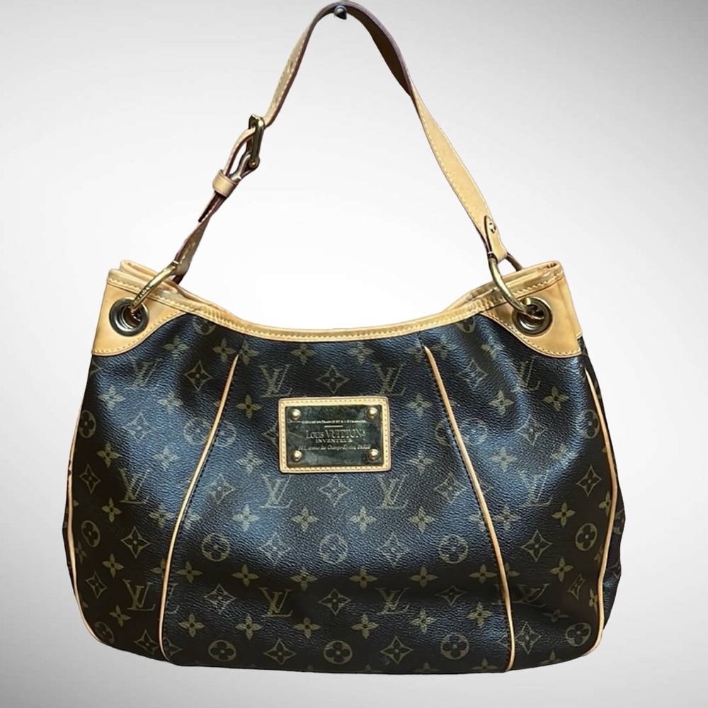 A68- 💯 % Louis Vuitton Galliera  PM shoulder bag